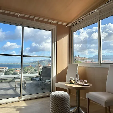 Hotell Revellata & 3*