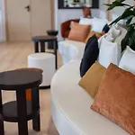 Otel Revellata &