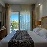 Hotel Revellata &