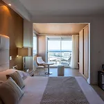 Revellata & Hotel