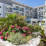 Revellata & Hotel