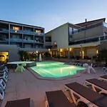 Revellata & Hotel