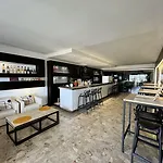Hotel Revellata &