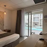 Revellata & Hotel