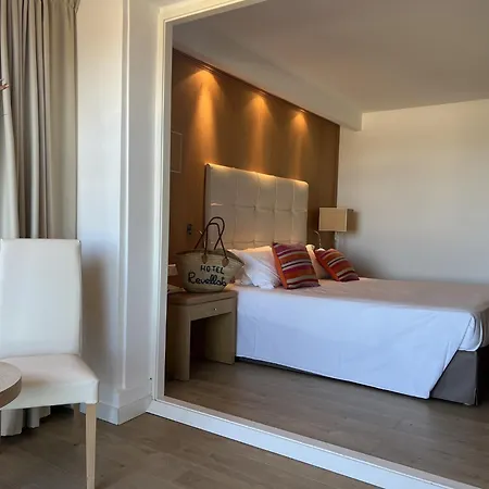 Revellata & קאלבי