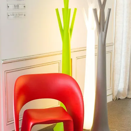 Ξενοδοχείο Revellata & 3*