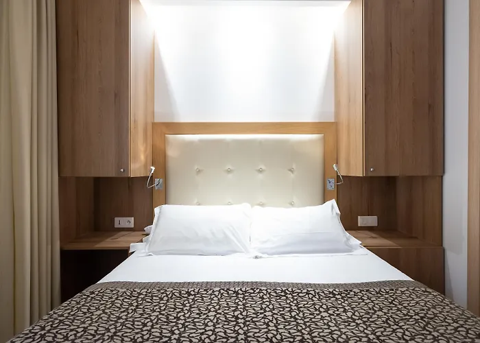 Revellata & קאלבי