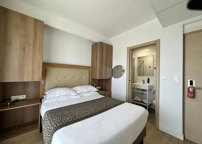 Hotel Revellata & Calvi (Corsica)