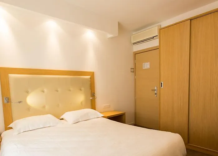 Revellata & 3* Calvi (Corsica)