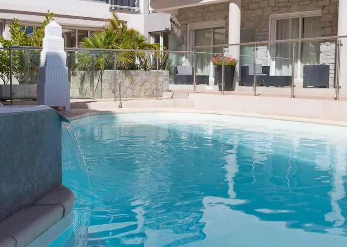 מלון Revellata &