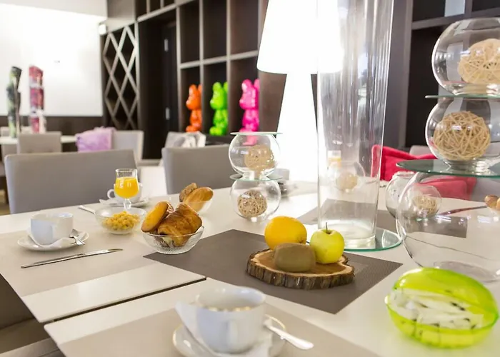 Revellata & Hotel 3*